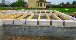 Фундамент для дома Нягань. Заказать под ключ цена от 3292 руб/м3